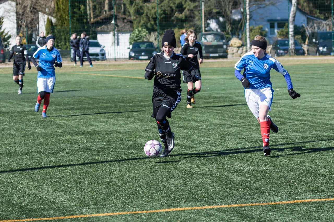 Bild 296 - B-Juniorinnen Halbfinale SVHU - Holstein Kiel : Ergebnis: 3:0